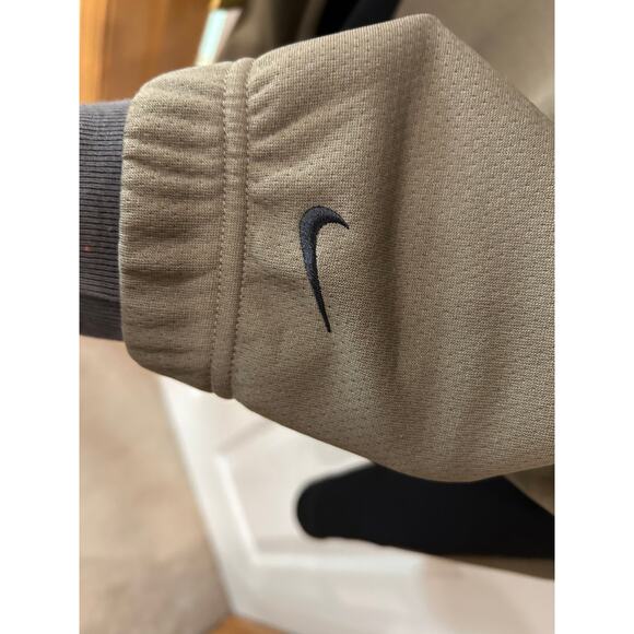 NIKE GOLF TIGER WOODS COLLECTION FIT DRY. 1/4 ZIP PULLOVER - Picture 7 of 8